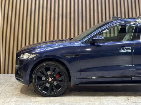 Jaguar F-Pace 3.0 F-PACE V6 S AWD D Auto 4WD 5dr 31