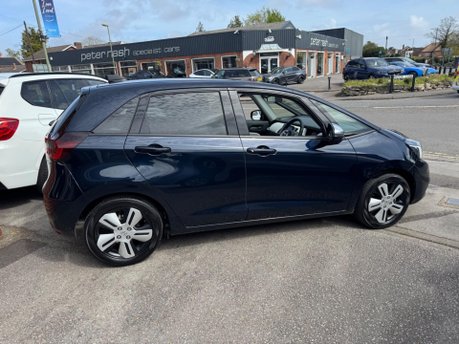 Honda Jazz I-MMD EX 9