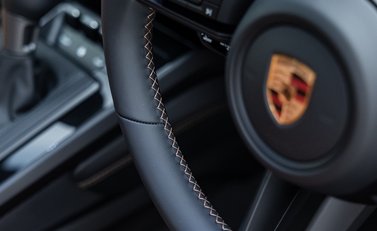 Porsche 911 GT3 TOURING (992.2) 20