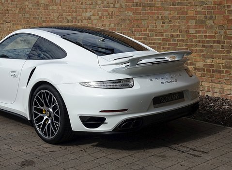 Porsche 911 (991) Turbo S 22
