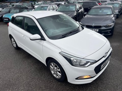 Hyundai i20 1.2 Blue Drive SE Euro 6 (s/s) 5dr 8
