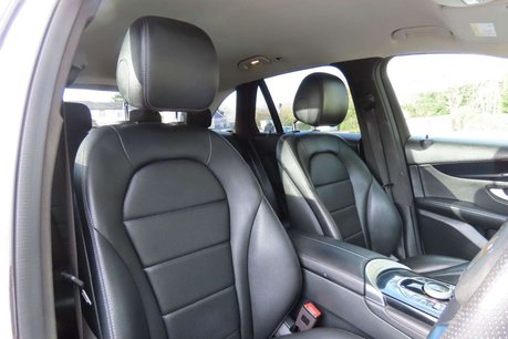 Mercedes-Benz GLC 2.0 GLC250 Urban Edition G-Tronic+ 4MATIC Euro 6 (s/s) 5dr 9