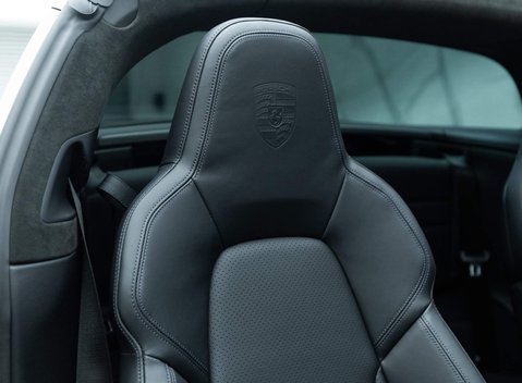 Porsche 911 Targa 4S (992) 9