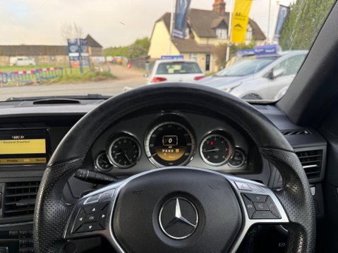 Mercedes-Benz E Class 2.1 E220 CDI BlueEfficiency Sport Edition 125 Cabriolet G-Tronic+ Euro 5 (s 9