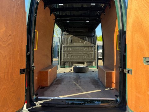 Volkswagen Crafter 2.0 TDI CR35 Trendline FWD MWB Euro 6 (s/s) 5dr 19