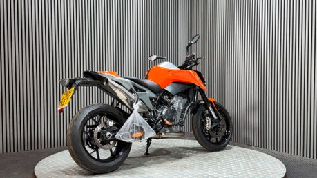KTM Duke 2018 33K SPARES OR REPAIR PROJECT BIKE 790CC NAKED 3