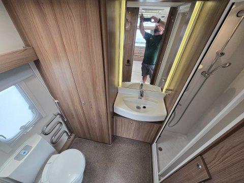 Swift Challenger 480 SE  13