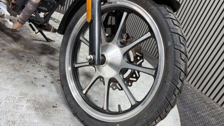 Lexmoto Michigan 125 Roadster/Retro Petrol Manual Euro 5 (9 ps) 8