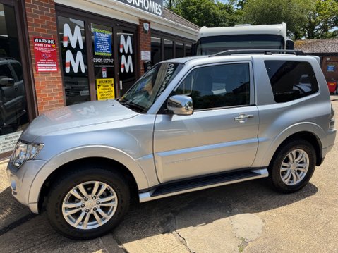 Mitsubishi Shogun DI-D BARBARIAN SWB DEMO PLUS 1 OWNER 1