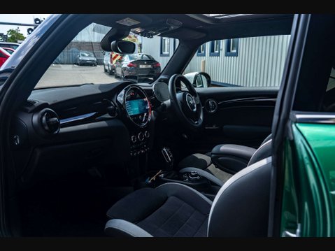 Mini Hatch 2.0 John Cooper Works Auto 3dr 9