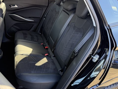 Vauxhall Grandland 1.2 Turbo Ultimate 5dr 37