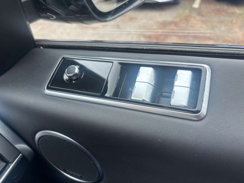 Land Rover Range Rover Sport 2.0 Range Rover Sport Autobiography Dynamic P400e Auto 4WD 5dr 25