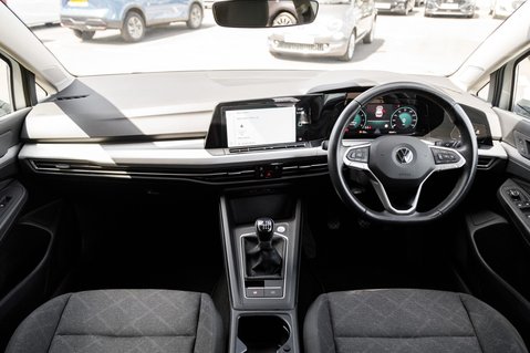 Volkswagen Golf LIFE TSI 3