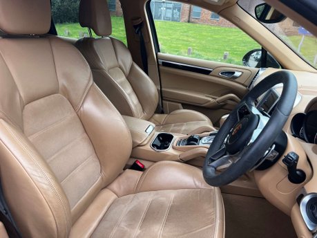 Porsche Cayenne 3.0 Cayenne D Platinum Edition V6 Tiptronic S A 4WD 5dr 13