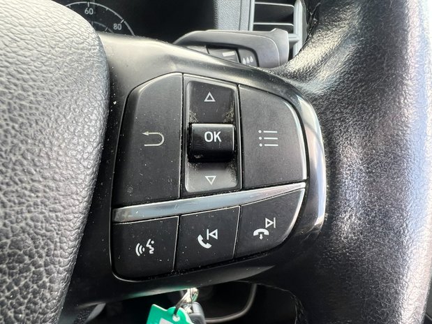 Ford Transit Custom AUTO SWB L1H1 Low Roof Trend Air Con Sensors Tow Bar EURO 6 NO VAT 44