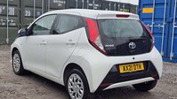 Toyota Aygo 1.0 VVT-i x-play Hatchback 5dr Petrol x-shift Euro 6 (Safety Sense) (71 ps) 5