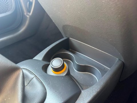 Renault Twingo 1.2 16V Expression Euro 5 3dr 37
