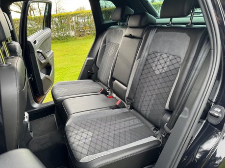 Volkswagen Tiguan 1.5 TSI R-Line Edition DSG Euro 6 (s/s) 5dr 19