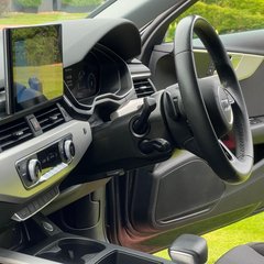 Audi A4 AVANT TFSI TECHNIK MHEV 2