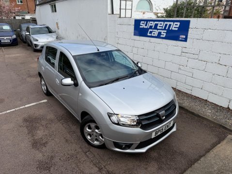 Dacia Sandero 1.5 dCi Laureate Euro 5 5dr 12