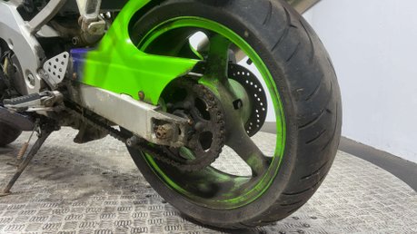 Kawasaki ZX ZX9R 1999 44K SPARES OR REPAIR PROJECT BIKE 900CC SUPER SPORT 23