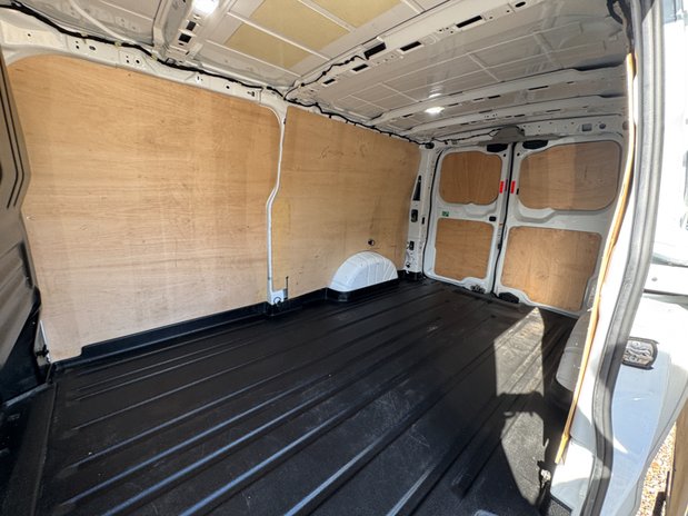 Ford Transit Custom LWB L2H1 Low Roof Limited 300 Air Con 136ps Sensors EURO 6 9