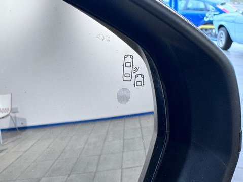 Vauxhall Grandland X 1.2 Turbo Sport Nav Auto Euro 6 (s/s) 5dr 30