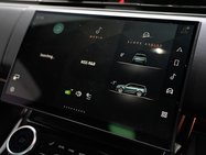 Land Rover Range Rover Sport 3.0 D300 MHEV Dynamic SE SUV 5dr Diesel Auto 4WD Euro 6 (s/s) (300 ps) 17