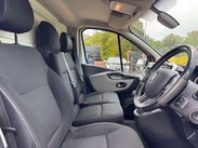 Renault Trafic 1.6 Trafic SL27 Sport Nav dCi 15