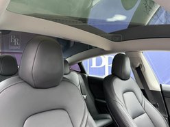 Tesla Model 3 Saloon 4dr Electric Auto RWD (241 bhp) 46