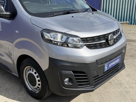 Vauxhall Vivaro 3100 75kWh Dynamic Panel Van 6dr Electric Auto L1 H1 (7.4kW Charger) (136 p 13