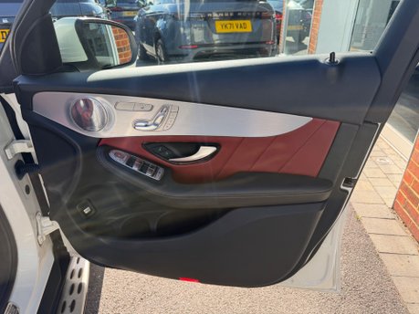Mercedes-Benz GLC GLC 250 4MATIC AMG LINE PREMIUM PLUS 29