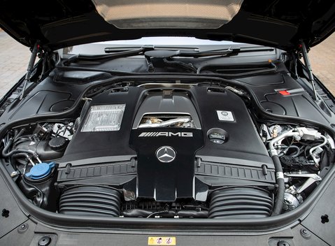 Mercedes-Benz S63 AMG Coupe 26