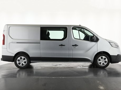 Renault Trafic LL30 Blue dCi 130 Advance [Safety] Crew Van 4