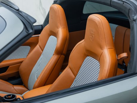 Porsche 911 Targa 4S (992) 