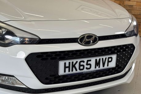 Hyundai i20 1.2 Premium Hatchback 5dr Petrol Manual Euro 6 (84 ps) 41