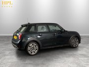 Mini Hatch 1.5C Classic Hatchback 5dr Petrol Steptronic Euro 6 (s/s) (156 ps) Parking 7