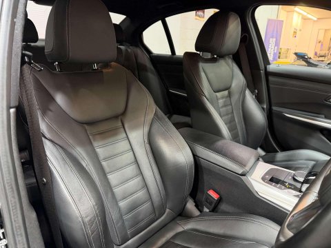 BMW 3 Series 2.0 330e 12kWh M Sport Saloon 4dr Petrol Plug-in Hybrid Auto Euro 6 (s/s) ( 32