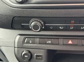 Vauxhall Vivaro SWB L1H1 [SOLD CM] Low Roof 3100 Air Con Sensors EURO 6 NO V 31