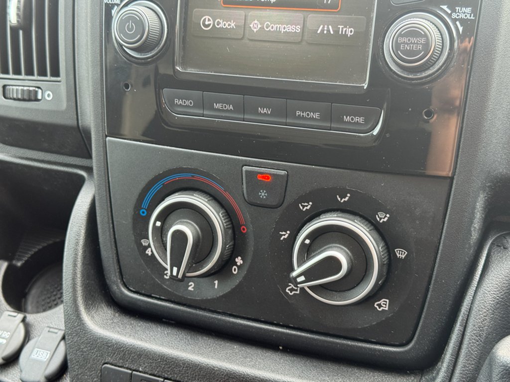 2023 Citroen RelayMWB L2H2 Medium Roof Enterprise 35 Air Con Nav EURO 6 — thumbnail 33 of 51