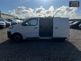Vauxhall Vivaro SWB L1H1 F2700 Dynamic Air Con Sensors EURO 6 NO VAT 9