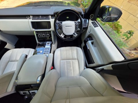 Land Rover Range Rover 3.0 Range Rover Vogue TDV6 Auto 4WD 5dr 19