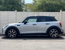 Mini Hatch 1.5 Cooper Exclusive Hatchback 5dr Petrol Steptronic Euro 6 (s/s) (136 ps) 7