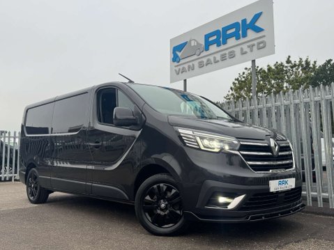 Renault Trafic 2.0 dCi Blue LL30 Sport Panel Van 5dr Diesel Manual L2 H1 Euro 6 (s/s) (130 22
