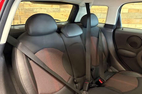 Mini Countryman 2.0 Cooper SD SUV 5dr Diesel Manual ALL4 Euro 5 (s/s) (143 ps) 31