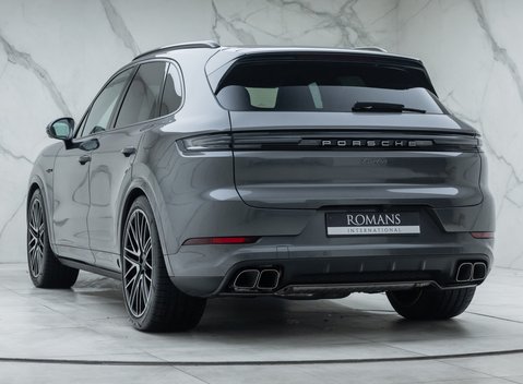 Porsche Cayenne TURBO E-HYBRID 10