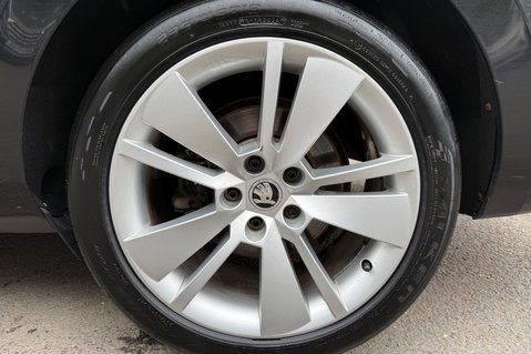 Skoda Superb SE L EXECUTIVE TDI - PANORAMIC SUNROOF  63