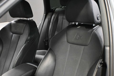 Audi A4 2.0 A4 Black Edition 40 TDI MHEV Quattro Semi-Auto 4WD 5dr 17