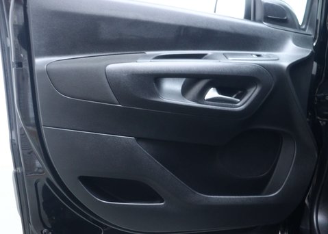 Vauxhall Combo Life Combo Life Design EV 5dr 46