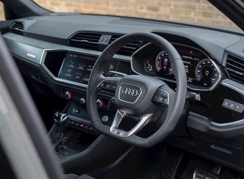 Audi Q3 TFSI 40 Quattro S Line Vorsprung 11